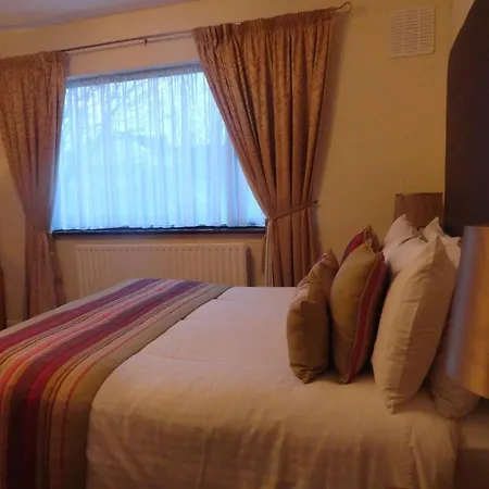 Дом отдыха Orley House *